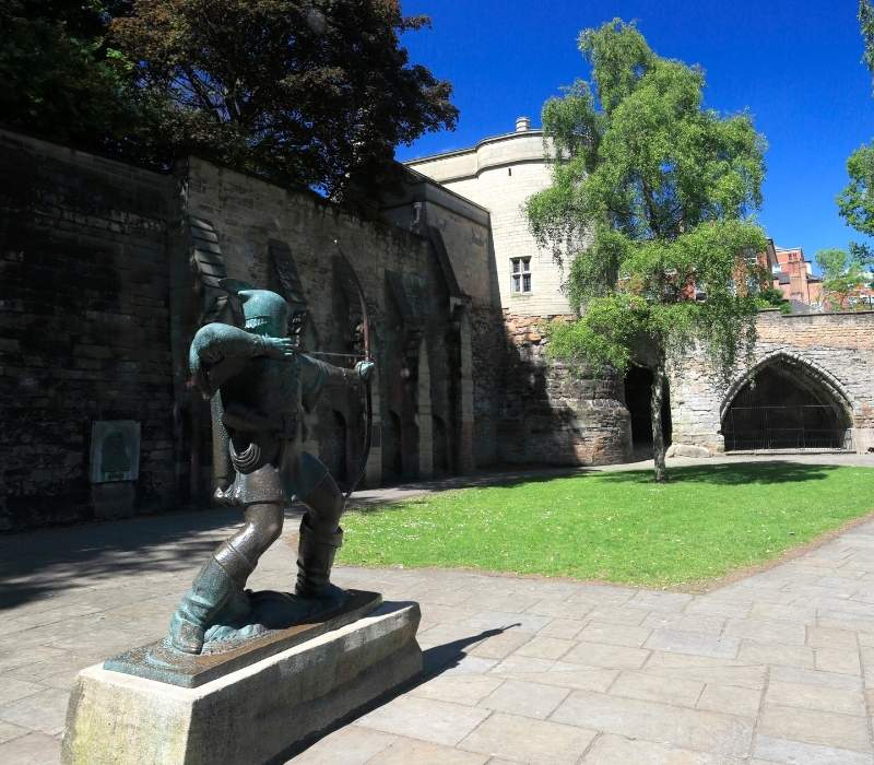 Robin Hood statue outside Nottingham Castle in Nottingham, UK
